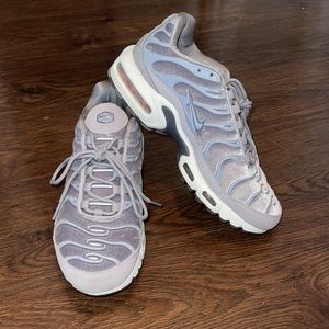 Nike Air Max Plus Velvet